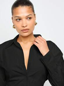 AiiRZ Blusa abotonada con hombreras clásica, de manga larga, de estilo de moda contemporánea, profesional y de uso casual en la oficina - Negro - Ver 6