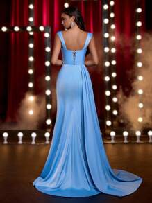 Glamrae 女士优雅奢华浅蓝色串珠刺绣宽肩带荷叶边不规则领口腰部透视鱼尾晚礼服，配有超大拖尾 - 淺藍色 - 查看 4