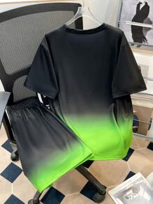 SHEIN 2 件套青少年男童休闲渐变色短袖短裤套装，街头朋克摇滚风格，适合日常外出、派对、音乐节、春夏季，黑/绿色英文标志 - 綠色 - 查看 2