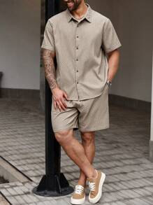 Manfinity CasualCool Plus Size Men Summer Casual Solid Color Short Sleeve Shirt & Shorts Set - Apricot - View 3