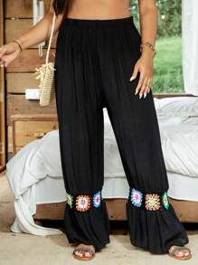 SHEIN Swim Curve Plus Size Hand Crochet Flower Loose Beach Coverup And Pants Set For Summer Beach Vacation - Black - View 5