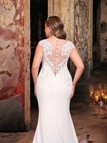 Glamrae Váy cưới cô dâu cổ thuyền màu trắng thanh lịch lãng mạn cỡ lớn với họa tiết thêu hoa, trang trí xuyên thấu hở lưng, hình bóng nàng tiên cá và đuôi tàu - trắng - Xem 2