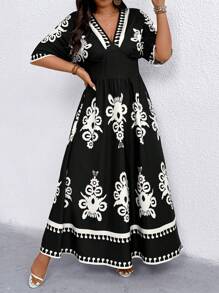 SHEIN Clasi Vestido estampado de manga corta y cuello en V para mujer talla grande, estilo vacacional - Negro - Ver 1