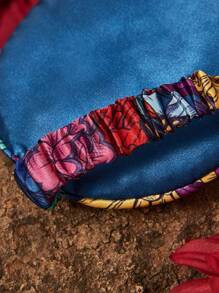 Frida Kahlo X SHEIN 1 pieza Antifaz para los ojos con estampado floral, hecho de tela de satén suave con alta opacidad, diseño lujoso y de moda