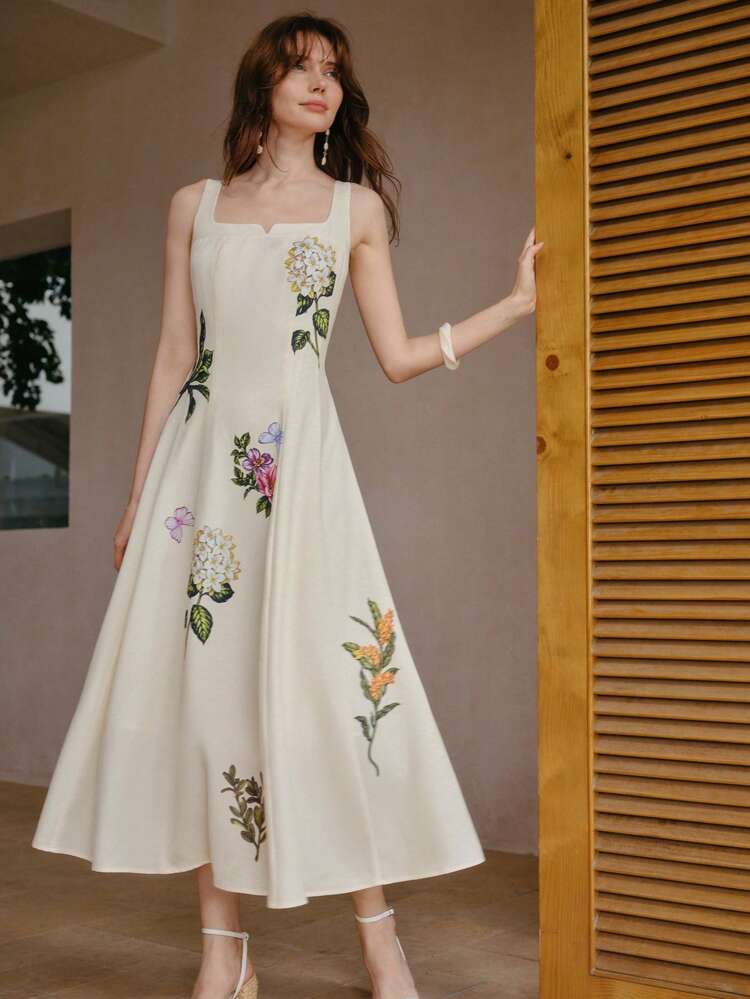 Vestido evasé con cuello cuadrado, ajuste en la cintura y estampado floral