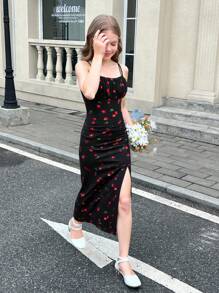 SHEIN Đầm Maxi in họa tiết quả anh đào xẻ đùi cho bé gái tuổi mới lớn, trang phục đôi cho mẹ và bé - màu đen - Xem 3