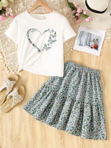 SHEIN Set de 2 piezas para adolescentes que incluye: Camiseta de manga corta y cuello redondo con corazón tejido y estampado floral, y mini falda verde con estampado floral dulce. Adecuado para vacaciones, días festivos, almuerzos, festivales de música y uso al aire libre.