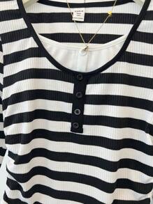 SHEIN 少女条纹罗纹黑白对比仿两件套纽扣腰部褶皱针织弹力长袖圆领 T 恤，休闲，家居服，返校 - 黑與白 - 查看 8