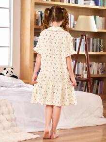 SHEIN Tween Girl' Bubble Wrinkle Ditsy Floral Ruffled Edge Open-Front Night Dress Teen Girl Nightgown Teen Girl Sleepwear Girls Nightgown Dress Floral Nightgown Girls Summer Sleepwear Girls