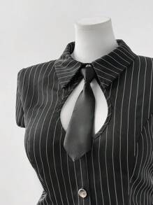 Sunspun Camisa informal para mujer de talla grande con cuello bajo, decoración de botones metálicos y puños con volantes