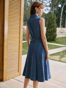 MOTF PREMIUM 配腰带水钻细节牛仔连衣裙 - 藍色 - 查看 3