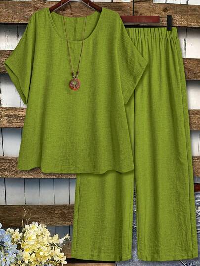 EMERY ROSE Plus Size Women Summer Solid Color Round Neck Batwing Short Sleeve Shirt And Wide Leg Pants Casual Two Pieces Set