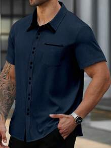 Manfinity CasualCool 男士大码休闲短袖衬衫，夏季男士短袖正装衬衫男士正装衬衫男士纽扣衬衫，适合日常通勤、旅行、度假和外出的多功能单品，送给丈夫和男朋友的礼物，休闲简约风格，都市成熟风格，英伦绅士风格 - 藏蓝色 - 查看 5