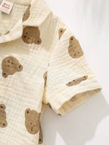 Cozy Pixies Conjunto de 2 piezas con parte superior tipo cardigan de manga corta con estampado de osito de dibujos animados y cuello de solapa, y pantalones cortos de cintura elástica para bebé niño - Multicolor - Ver 7