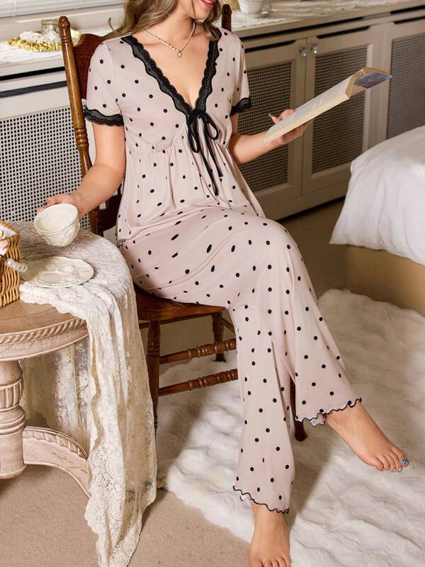 CottageSlumber 2 Stücke Damen Polka Punkt Spitze Schleifen Besatz V-Ausschnitt Kurzarm Top und Hose Pyjama Set, Damen Pyjama, Kurze Pyjama Sets für Damen, Nachtwäsche Pyjama Set, Polka Punkt Pyjama Set, Urlaub