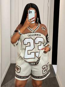 Slaydiva Ensemble de 2 pièces composé d'un t-shirt ample à col V imprimé slogan et couleur abricot et marron et de shorts amples en maille large pour un style sportif décontracté, . Tenue été 2025