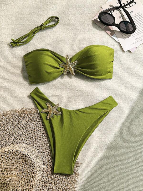 Swim Chiccia Conjunto de bikini de 2 piezas verde con parte superior tipo bandeau de material brillante en unicolor con decoración de estrella de mar de metal y Bottom en forma de V