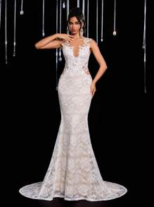 Glamrae 优雅浪漫法式白色蕾丝3D花朵深V鱼骨露背拉链腰性感透视鱼尾下摆连衣裙，适合各种正式场合（高端款） - 白色 - 查看 4