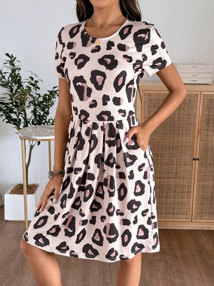Women's Round-Neck Short-Sleeve Military Green Mid-Length Dress For The Summer