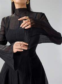 Heiryn 女式优雅纯色透明喇叭袖撞色网眼迷你连衣裙褶皱连衣裙 - 黑色 - 查看 4