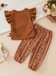 SHEIN Vintaside Kids Bộ 2 món cho bé gái: Áo thun cổ tròn tay ngắn và quần in họa tiết, quần áo trẻ em, thích hợp cho tiệc tùng, kỳ nghỉ, trang phục mùa hè cho bé gái. - màu nâu - Xem 3