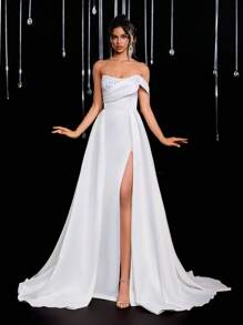 Glamrae Elegant And Gorgeous White Sequins Embroidery Stitching Satin Off-Shoulder One-Sleeve With Pleats High Waist Slim With Cascading Pleats Formal Oversized Skirt Tail Suitable For Wedding Festival Bridal Dress Party Formal Occasion Wedding Dress - White - View 7