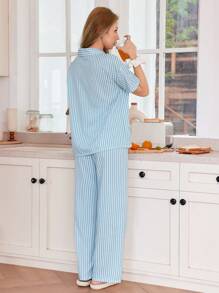 Dream Adore Conjunto de pijama de mujer con estampado de rayas azules, cuello vuelto y manga corta - Azul - Ver 4