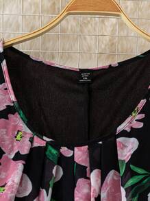 SHEIN LUNE 大码女式无袖浪漫印花花卉荷叶边下摆连衣裙，度假风格 - 黑色 - 查看 5
