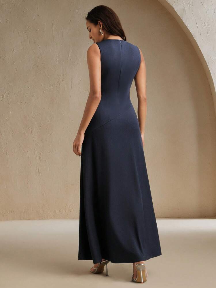 Sleeveless Navy Blue Evening Gown With Thigh-High Slit And Bow Embellishments  Elegant Women's Formal Wear