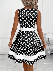 SHEIN Clasi 女士新款时尚优雅收腰修身高端印花 A 字中长连衣裙，适合通勤、日常穿着和多种场合 - 黑與白 - 查看 2