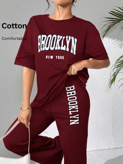 Mulvari 2 件/套女式字母印花圆领 T 恤和喇叭裤，休闲女式夏季口号印花落肩 T 恤和休闲裤 2 件/套，休闲装运动服 2 件套休闲套装，适合散步/运动/返校和日常休闲穿着，含棉，快速吸汗