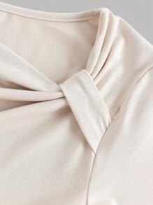 SHEIN Girlism Teen Girls T-Shirts Oblique Collar Pleated Short Sleeve T-Shirt, Summer New Design Fitted Casual Top - Apricot - View 2