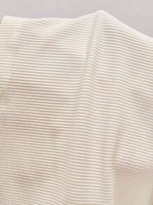 Easelle 女装春夏时尚休闲复古摩登前卫个性性感辣妹金属装饰坑条纹高弹修身V领白色上衣 - 白色 - 查看 9