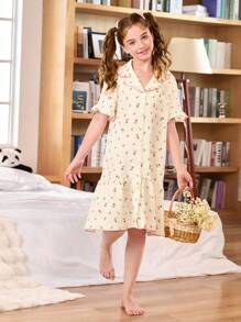 SHEIN Tween Girl' Bubble Wrinkle Ditsy Floral Ruffled Edge Open-Front Night Dress Teen Girl Nightgown Teen Girl Sleepwear Girls Nightgown Dress Floral Nightgown Girls Summer Sleepwear Girls