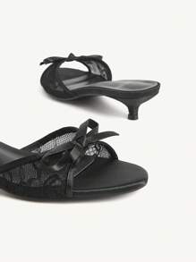 CUCCOO CHICEST 女士夏季新品蝴蝶结圆头小猫跟优雅甜美浪漫黑色缎面网眼拼接凉鞋拖鞋凉鞋，适合下午茶、约会、优雅装扮、度假 - 黑色 - 查看 6