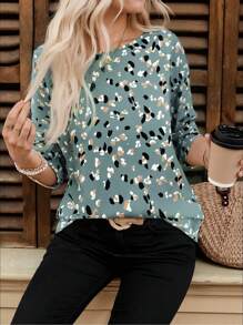 EMERY ROSE Women's Summer Allover Print Round Neck 3/4 Sleeve Casual Shirt - Green - View 3