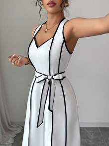 Elenzga Women's New Spring/Summer French Striped Retro Sleeveless V-Neck High-End Fashion White & Black Contrast Color Digital Print Zip-Up Waist Belt Wide Leg Jumpsuit, Elegant For Work Or Casual - Black and White - View 3
