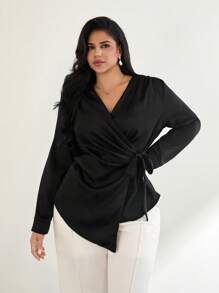 SHEIN Privé Große Größen schwarze Lässig Wickel Krawatte geraffte Einfarbige Bluse mit gekrümmtem Saum und Langarm, bequem und elegant, geeignet für Frühling und Herbst