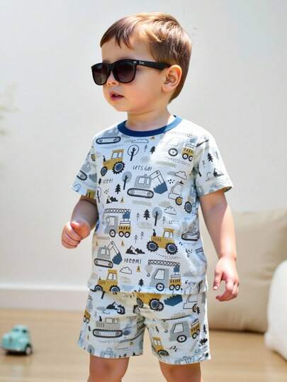 SHEIN 2pcs Baby Boy Casual Cute Cartoon Farm & Car Print Round Neck Short Sleeve T-Shirt And Shorts Set, Suitable For Home Or Outing, Summer