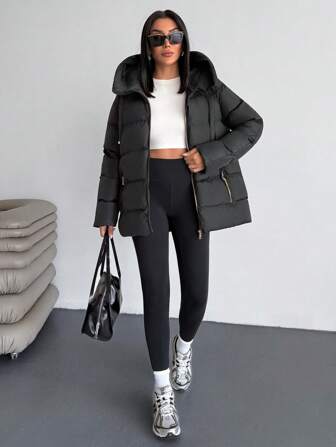 SHEIN Parka invernale con cappuccio, maniche lunghe, con tasche a zip e dettagli in oro