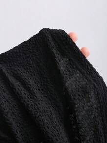 Sweetra 女士新款春夏适合海滩度假露肩黑色纹理面料 3D 花卉装饰前镂空设计修身连体裤 - 黑色 - 查看 3