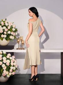 Modelyn 女式不对称肩部褶饰拼接优雅浪漫连衣裙，春夏 - 米色 - 查看 2