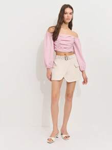 Nöista Top corto de hombros descubiertos rosa pastel con detalle fruncido en el frente y mangas abultadas de globo. Hecho de una tela ligera y transpirable para comodidad durante todo el día. Elegante, femenino, casual, primavera, verano, versátil, elegante. - Rosa - Ver 5