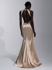 Elitara 优雅奢华的香槟色缎面弹力材质手工金属装饰低胸露背美人鱼长礼服，适合参加派对、庆典和女士正式晚会 - 香檳色 - 查看 2