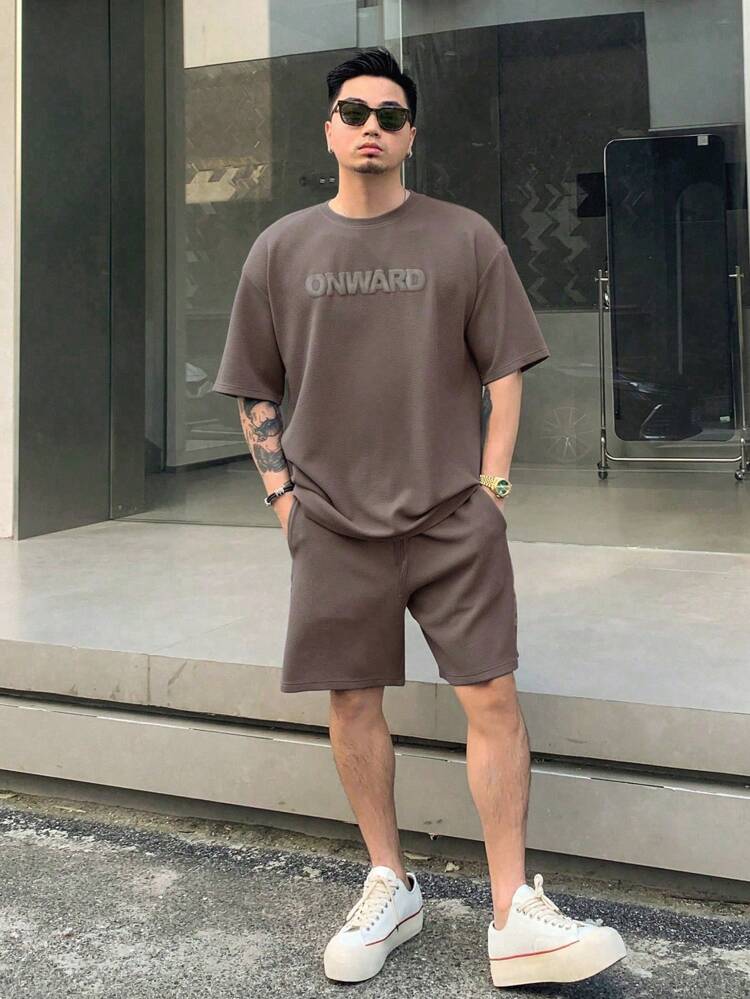 Men's Summer Letter Printed Round Neck Short Sleeve Casual T-Shirt And Shorts Set