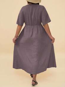 SHEIN VCAY 大码V领纯色休闲百搭短袖连衣裙