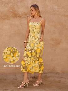 SHEIN Clasi Women's Sleeveless Floral Embroidered Casual Mid-Length Dress,Pale Yellow Summer Elegant Holiday Beach Outfits,Party Graduation Sequin Vacation Dress - Multicolor - View 3
