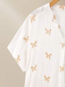 Lacomfia Embroidered V-Neck Dolman Sleeve Plus Size Casual Shirt - Apricot - View 4
