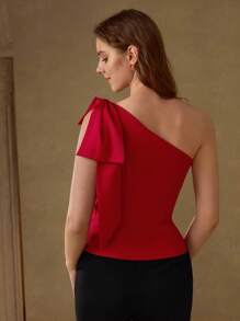 MOTF PREMIUM ÁO BLOUSE CỔ KHÔNG ĐỐI XỨNG CÓ NƠ CHI TIẾT - Đỏ - Xem 3