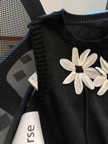 Franclia New 3D Flower Knitted Sleeveless Vest Cardigan Top For Women (Random Flower Design) - Black - View 5